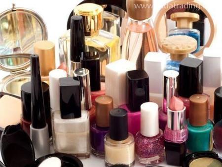 想要順利進口化妝品嗎？那快看下這篇化妝品進口清關要點！