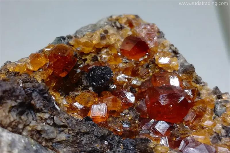 深圳機(jī)場半寶石進(jìn)口清關(guān)的注意事項(xiàng)以及流程 深圳機(jī)場半寶石進(jìn)口清關(guān)的注意事項(xiàng)以及流程